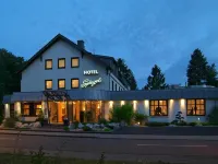 Hotel Spiegel Hotels near Cologne Bonn Airport