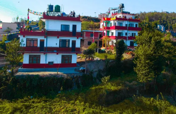 Tashidelek Guest Lodge & House山林小屋