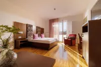 Hotel Garni Toscanina - Adults Only - Balkoner