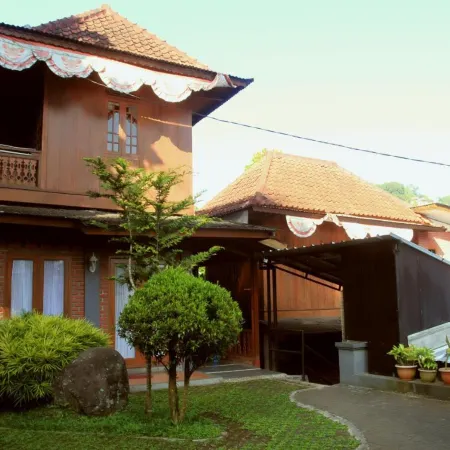 Bantal Guling Villa
