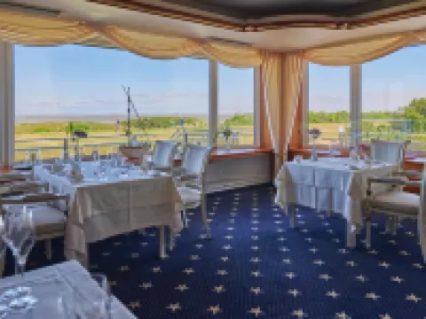 Badhotel Sternhagen โรงแรมในคุกซ์ฮาเฟน