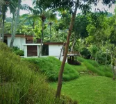 EM HILL ESTATE LOMBOK Отели рядом с достопримечательностью «Terasering Mareje»