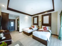 Royal Nakhara Hotel and Convention Centre