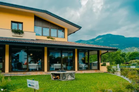 Casa Valcellina Hotel Ristorante Отели в г. Маниаго