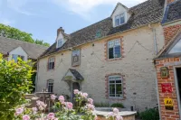 The Harcourt Arms Hotels in West Oxfordshire