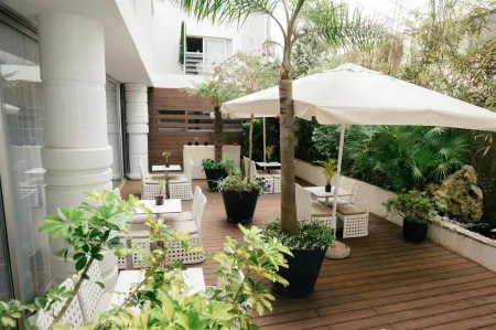 Macarico Beach Hotel Отели в г. Калван