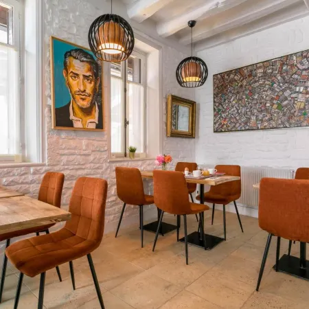 Le Central Boutique Hôtel Отели в г. Бон