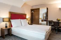 Point Hotel Apartments and Rooms
