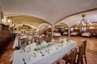 Hotel Happinger Hof Hotel di Raubling