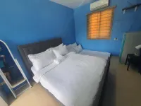 Lucena Meg's Studio Apmnt Deluxe Rm-Near SM-Wifi فنادق في لوسينا