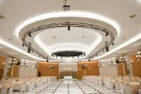 Hotel Albulena - 3-Star