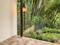 Pilarica Gardens Hotels near Aranjuez Park