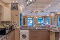 Spacious villa with private pool - Villas