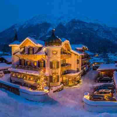 Staudacherhof in Garmisch-Partenkirchen I Blick Aufs Zugspitzmassiv I Einzigartige Bayurvida Küche Hotel Exterior