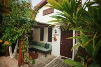 Encantada Ocean Cottages Hotels in Esterillos Oeste