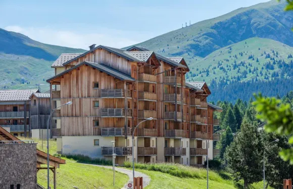 勒突伊思杜戴沃盧諾米斯