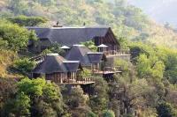 Esiweni Luxury Safari Lodge Hotels in Ladysmith