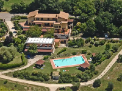 Agriturismo La Vecchia Fattoria Hotel a Orte