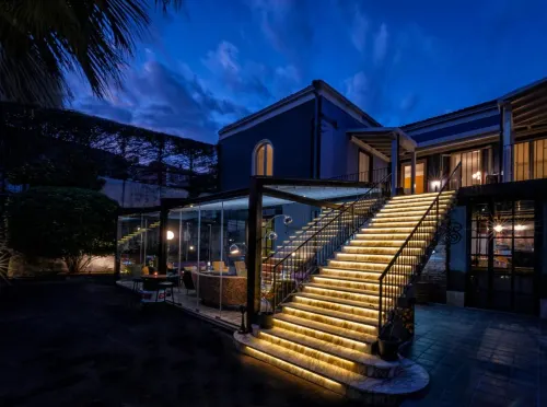 เดอะยาร์ดโฮสเทล