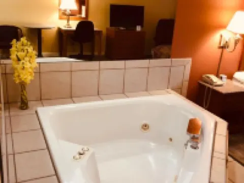 Mountain Inn & Suites - Dunlap TN Hotels in Dunlap