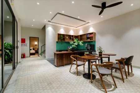 Lacasa Old Town Villa Отели рядом с достопримечательностью «Museum of Folklore in Hoi An»