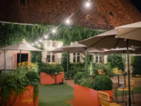 Logis Hostellerie des Clos et Restaurant Bistrot des Grands Crus Hotels in Yonne