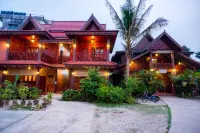 Zuela Guesthouse Hotels near Salee Park