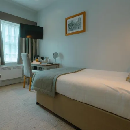 West Port Hotel Отели в г. Линлитгоу
