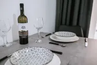 Crystal Studios Hotels in Aristotelis