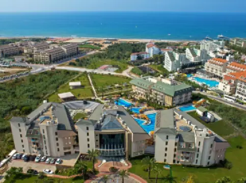 Novum Garden Side Hotel