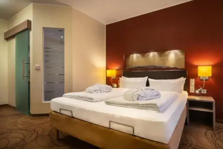 Hotel Elisenhof Mönchengladbach Отели в г. Менхенгладбах