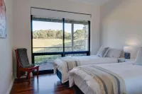 Old Coach Road Estate! Exclusive luxury! Hotels in Hindmarsh Valley