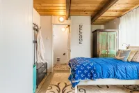 Totally Beachin Getaway by AvantStay Waterfront