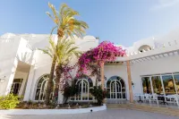Iris Hotel & Thalasso