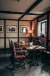 The Thatch Inn فنادق في غلوسيستر