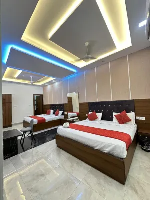 Hotel white town agra 마후아 케라 호텔