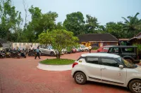La Cabana Beach & Spa, by Ashvem Beach - parking