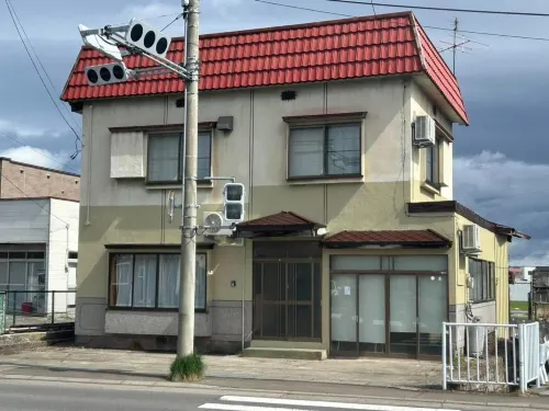 Base Stay Hirosaki Joshi - Park Yeri