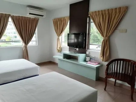 S2 Hotel