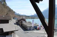 Hotel Weisses Kreuz - Mountain view