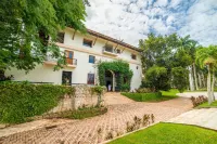 Mayaland Hotel & Bungalows