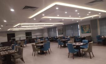 Royal Jewel Al Raml Hotel
