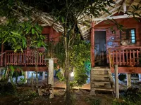 Lala's Place Hotels in 