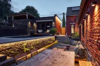 Charly 132 Отели в г. 