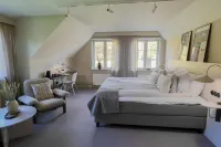 Margretetorps Gästgifvaregård Hotels in Hjarnarp