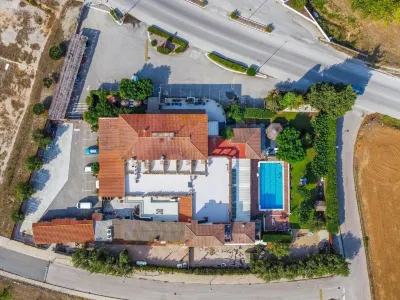 Hotel & Restaurant Figueres Parc Hotels in Darnius