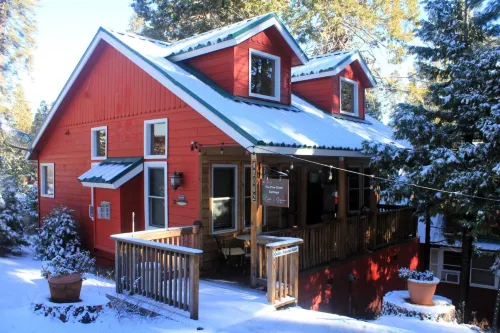 Elliott House Boutique Inn Hotels in Fresno County