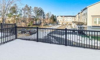 Balcony & Pool Access: Modern Gainesville Home