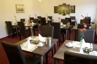 Hotel am Bad Hotels in Altbach