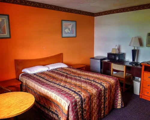 Nassau Holiday Motel 유리 호텔